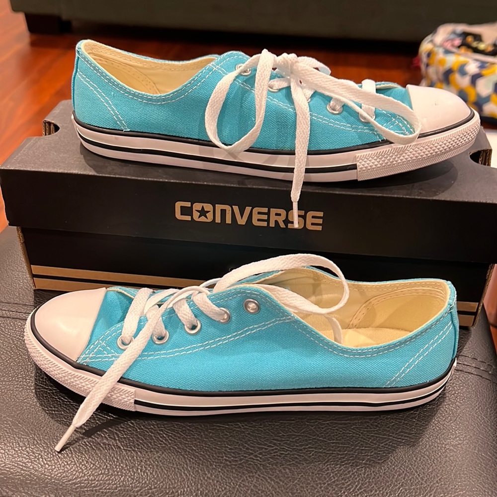 Light blue converse